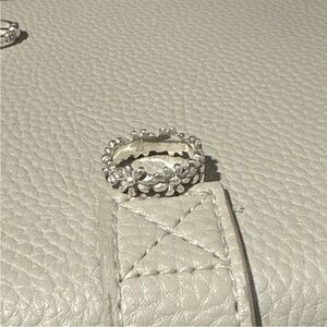 James Avery Margarita Daisy ring size 6